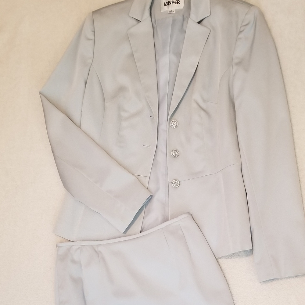 Kasper 2Pc Skirt Suit